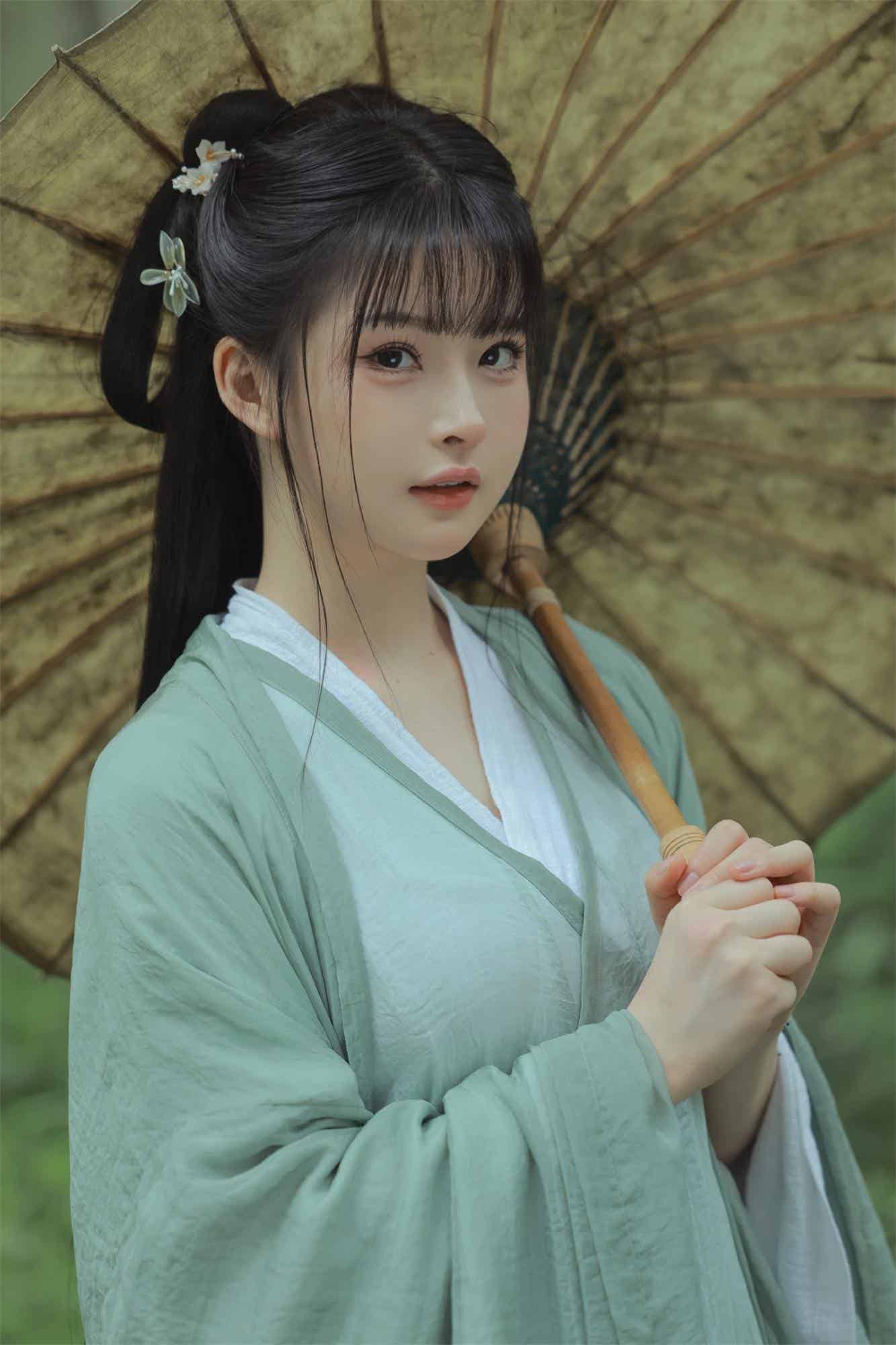 白莉爱吃巧克力-Coser合集[持续更新]-漫客吧