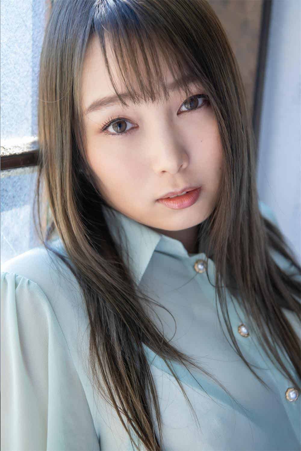 桐谷なお オフィシャルヌード写真集 BON VOYAGE (Not Complete) 2021.07.16-漫客吧