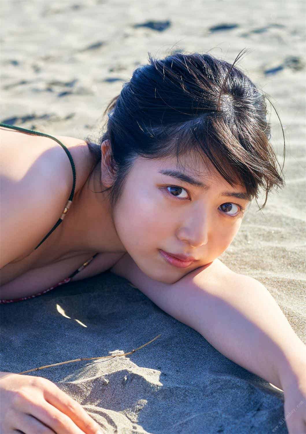 2022.09.16 B.L.T.デジタル写真集 吉田莉桜「冬の花。winter tenderness.」-漫客吧