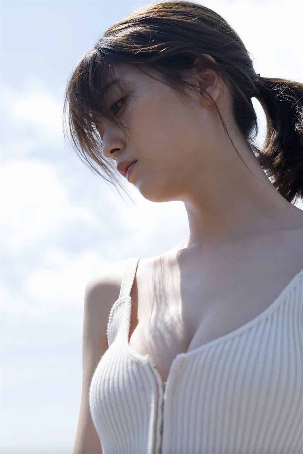 工藤美桜「センチメンタルな柔肌」ＦＲＩＤＡＹデジタル写真集 2021.08.22  No Watermark-漫客吧