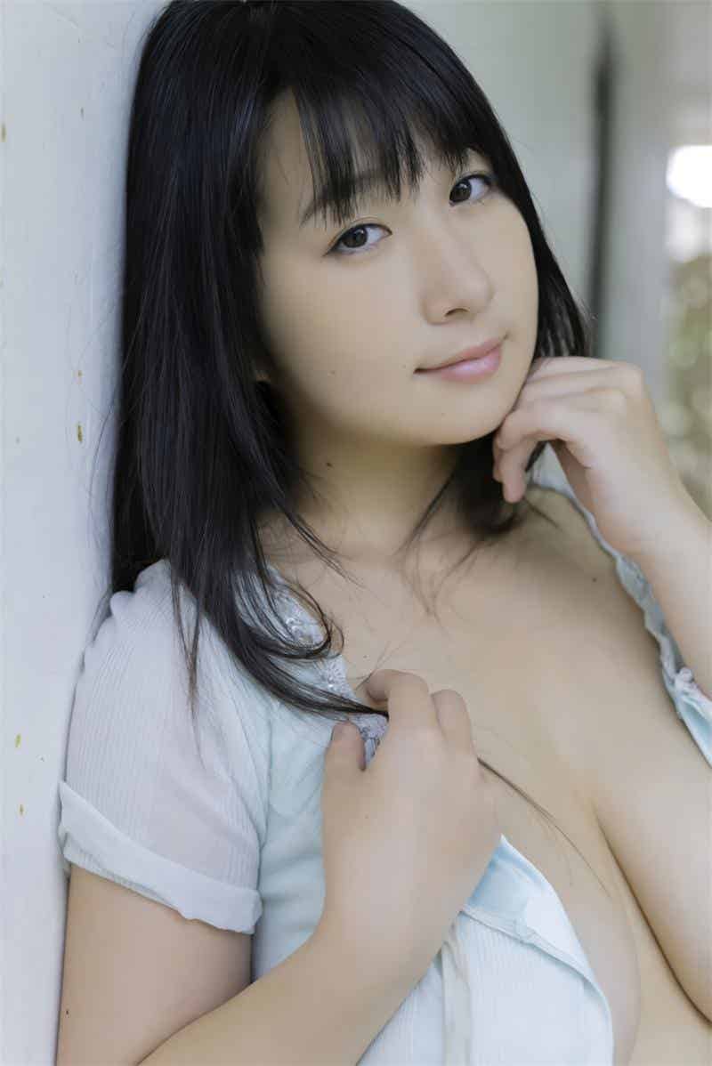 [Idol Line] Rui Kiriyama 桐山瑠衣 – Glamorous J グラマラスJ (2020-06-26)-漫客吧