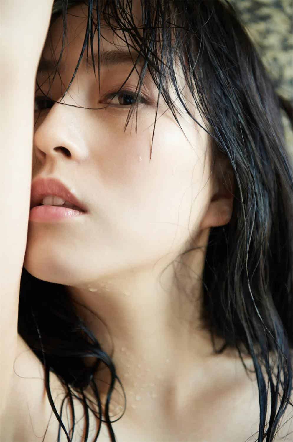 FRIDAYデジタル写真集 薄井しお里 ノーパン女子アナウンサー VOL.01-漫客吧