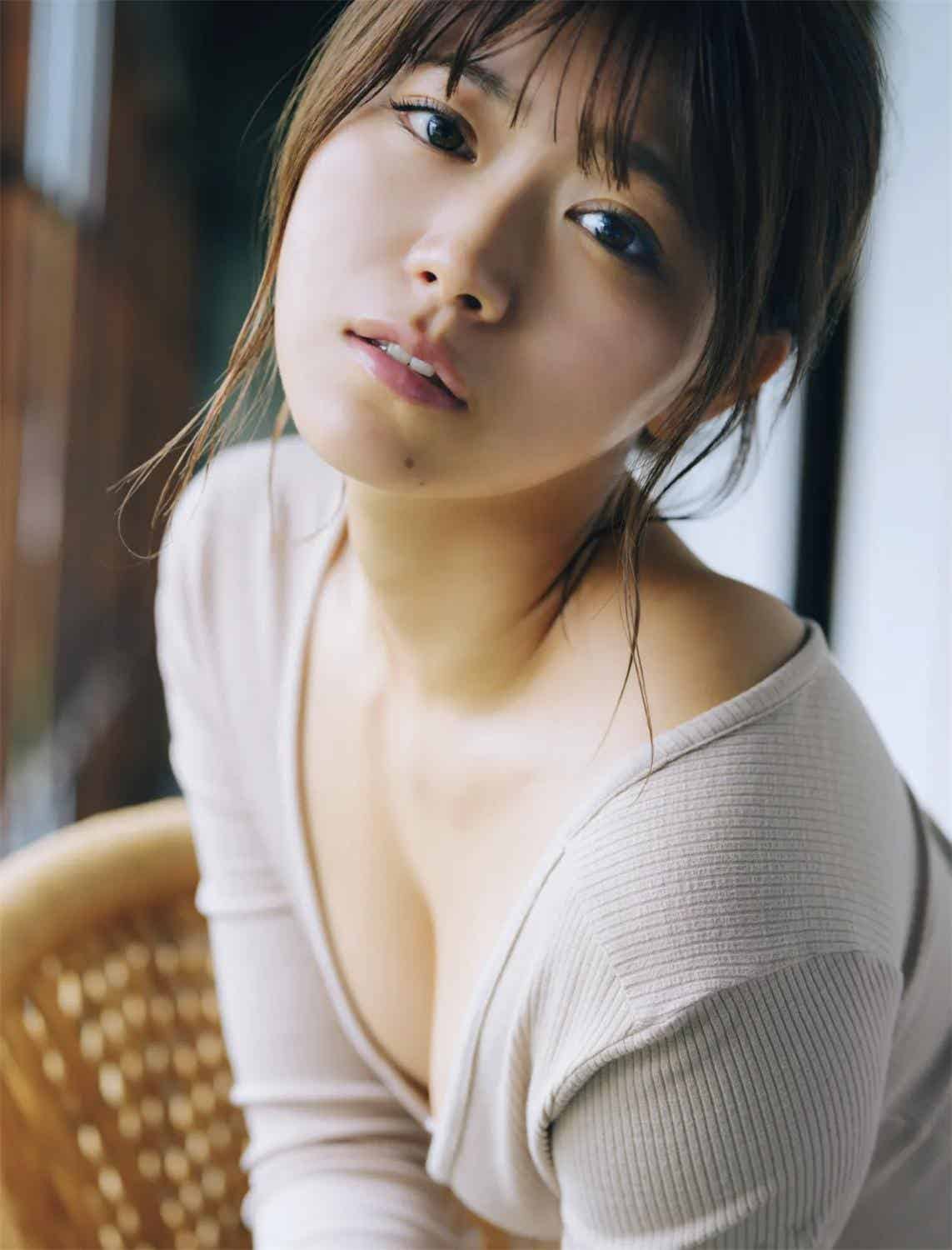 [FRIDAY] 2023.02.14 山内鈴蘭 艷やかに咲く-漫客吧